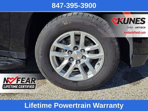 Used 2023 Chevrolet Suburban LT AWD/4WD image 9