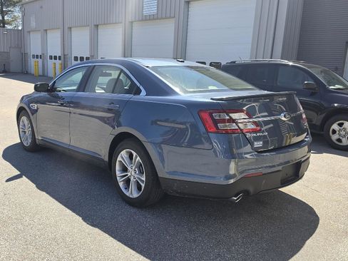 Used 2018 Ford Taurus SEL w/ Equipment Group 201A FWD image 5