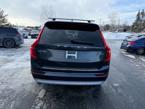 Used 2022 Volvo XC90 T6 Momentum w/ Advanced Package AWD/4WD image 9