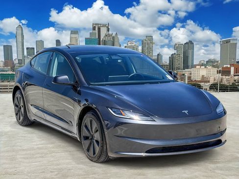 Used 2024 Tesla Model 3 Long Range AWD/4WD image 3