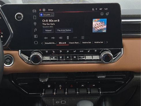 Used 2024 GMC Canyon AT4 w/ AT4 Premium Package image 12