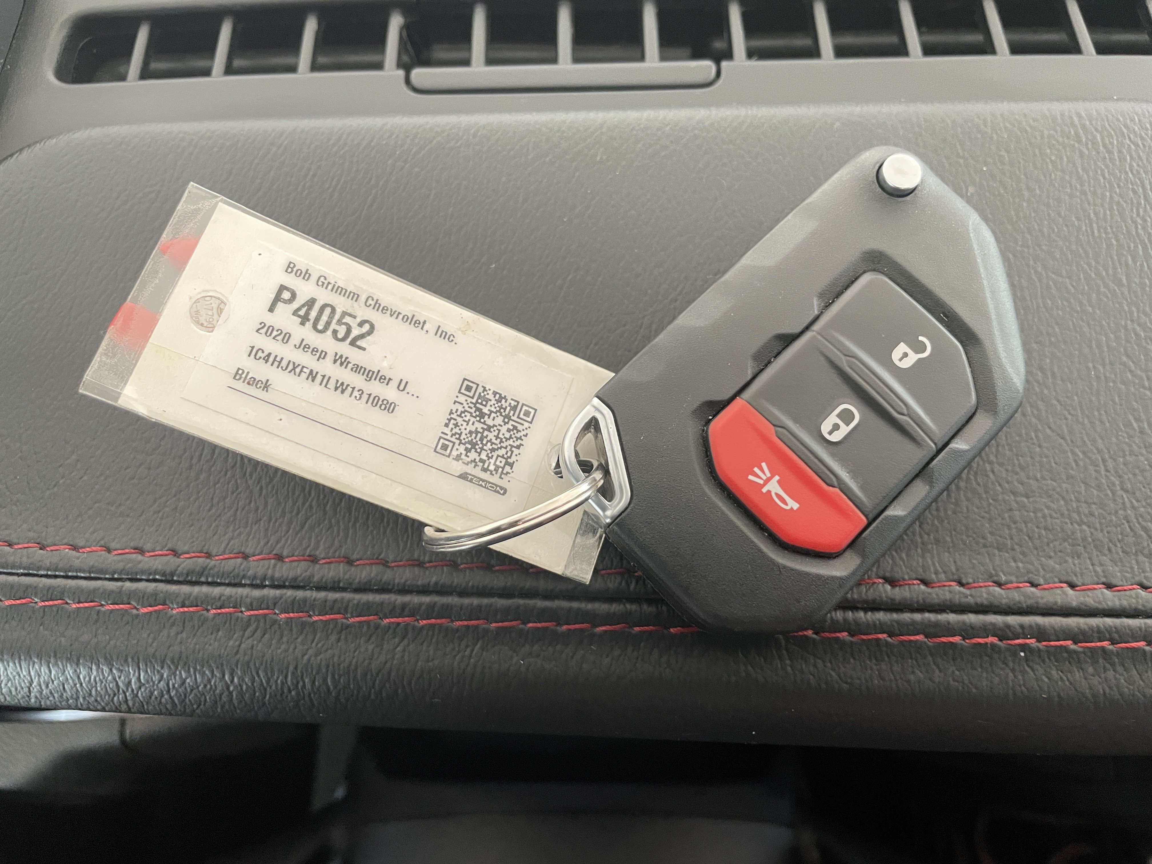Used 2020 Jeep Wrangler Unlimited Rubicon AWD/4WD image 4