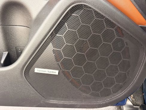 Used 2017 Subaru Outback 3.6R Touring w/ Popular Package #5A image 23