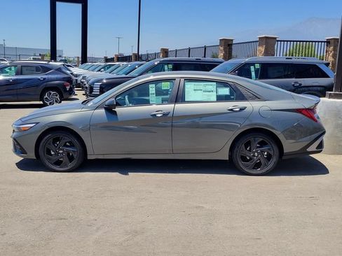 New 2026 Hyundai Elantra SEL w/ Cargo Package FWD image 3