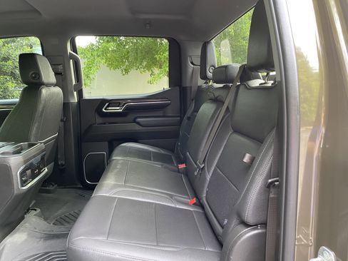 Used 2023 Chevrolet Silverado 1500 LTZ image 38