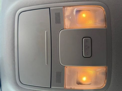 Used 2023 Kia Soul LX w/ LX Technology Package image 25