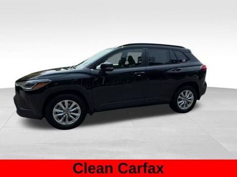 Used 2023 Toyota Corolla Cross LE AWD/4WD image 3