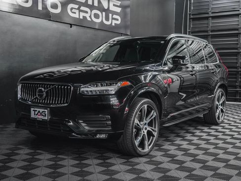 Used 2020 Volvo XC90 T6 Momentum w/ Protection Package Premier image 29
