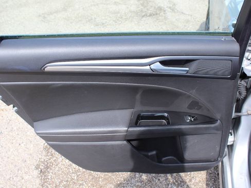 Used 2014 Ford Fusion Titanium FWD image 14