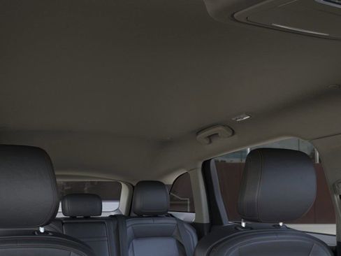 New 2026 Lincoln Nautilus Premier image 22