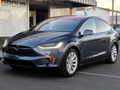Used 2017 Tesla Model X 100D AWD/4WD image 12