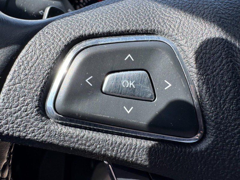Used 2017 Lincoln MKC Select w/ Select Plus Package AWD/4WD image 18