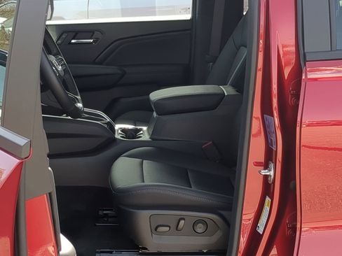 Used 2024 GMC Canyon Elevation w/ Elevation Premium Package image 12