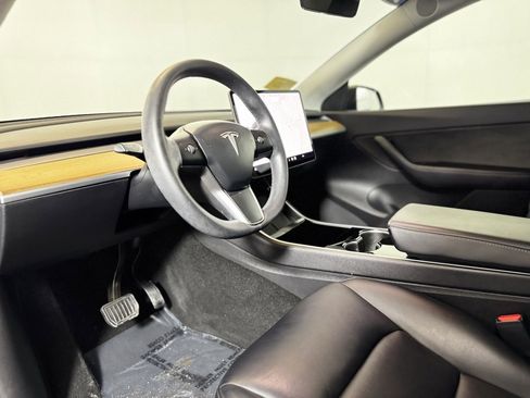 Used 2020 Tesla Model Y Long Range image 11