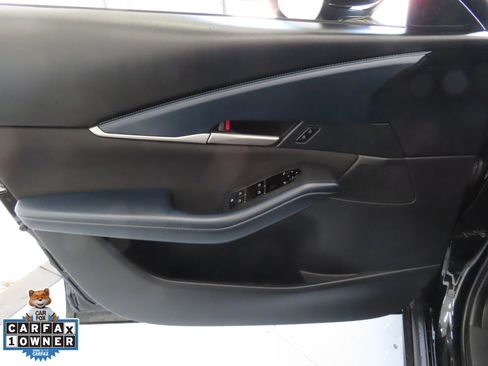 Used 2020 MAZDA CX-30 FWD image 11