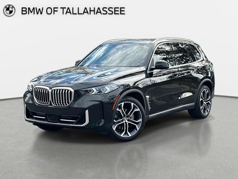 Used 2024 BMW X5 xDrive40i w/ Premium Package image 1