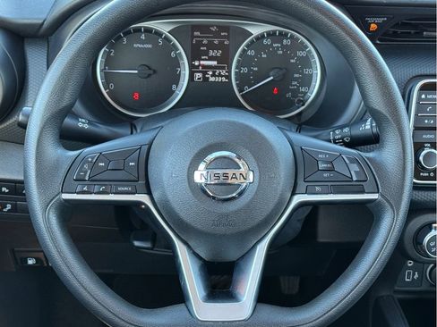 Used 2021 Nissan Kicks S image 21