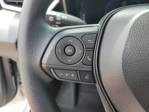Used 2026 Toyota Corolla LE FWD image 19