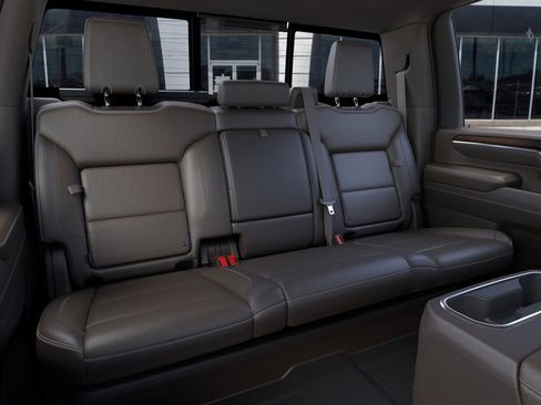 New 2026 GMC Sierra 2500 Denali w/ Denali Reserve Package image 18