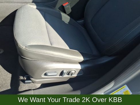 Used 2023 Buick Encore GX Select w/ Safety Package II image 10