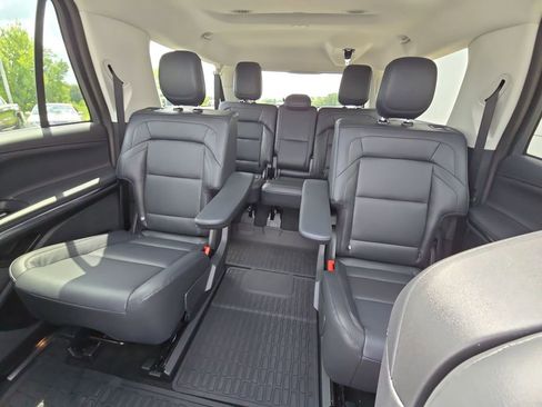 New 2025 Lincoln Navigator L Reserve image 23