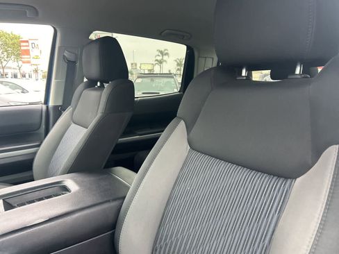 Used 2017 Toyota Tundra SR5 w/ SR5 Upgrade Package image 19