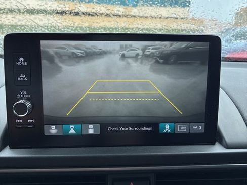 Used 2024 Honda Pilot Touring image 29