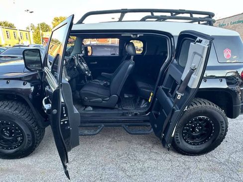 Used 2007 Toyota FJ Cruiser 4WD image 24