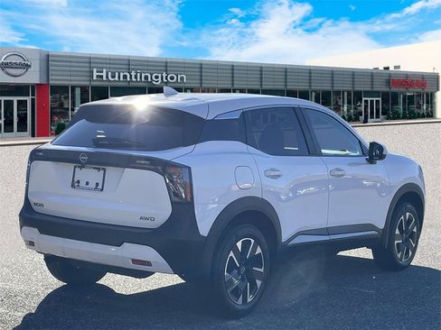 Certified 2025 Nissan Kicks SV image 5