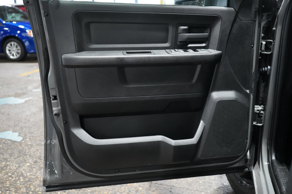 New 2027 RAM 3500 Tradesman AWD/4WD image 25
