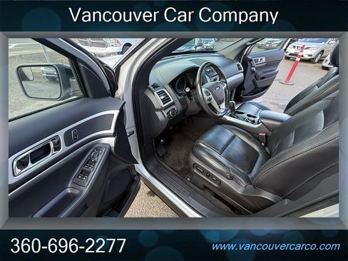 Used 2013 Ford Explorer XLT image 14