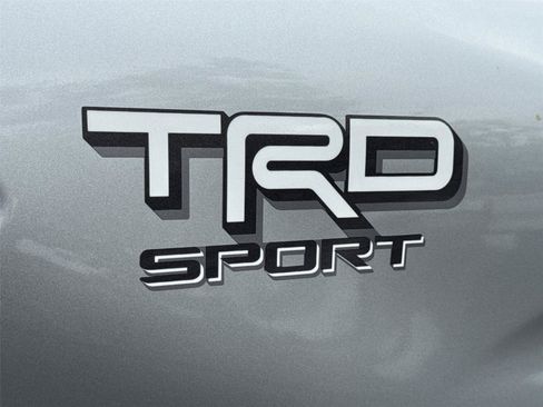 Used 2024 Toyota Tacoma TRD Sport w/ TRD Sport Premium Package AWD/4WD image 8