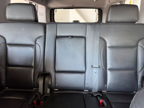 Used 2020 Chevrolet Suburban Premier AWD/4WD image 10