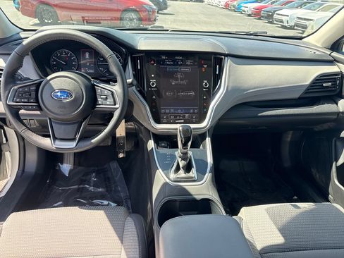 Used 2024 Subaru Outback Premium AWD/4WD image 13