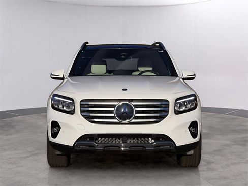 New 2026 Mercedes-Benz GLB 250 4MATIC image 2
