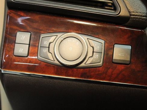 Used 2015 Lincoln MKX Base 4D Sport Utility w/ Equipment Group 101A image 17