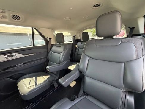 New 2026 Ford Explorer Active w/ Active Comfort Package AWD/4WD image 19