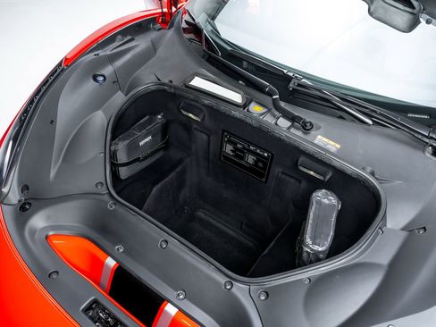 Used 2020 Ferrari 488 Pista Spider RWD image 91