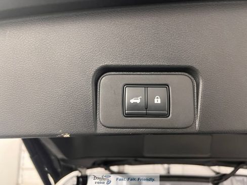 Used 2025 Nissan Rogue SV AWD/4WD image 31