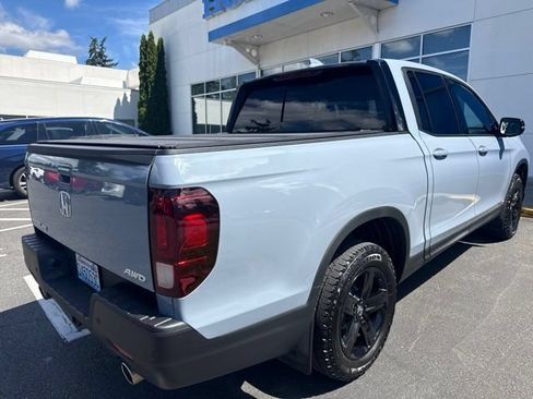 Used 2023 Honda Ridgeline Black Edition image 4