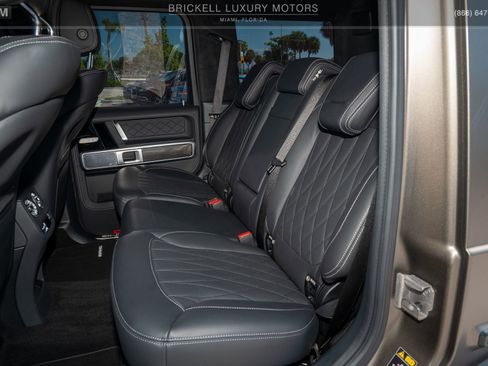 Used 2025 Mercedes-Benz G 63 AMG 4MATIC image 7