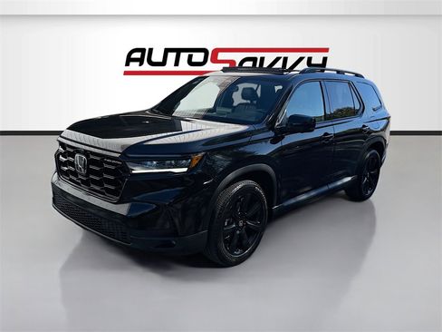 Used 2025 Honda Pilot Black Edition image 3