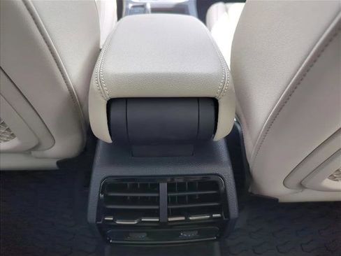 Used 2025 Audi Q3 2.0T Premium AWD/4WD image 18