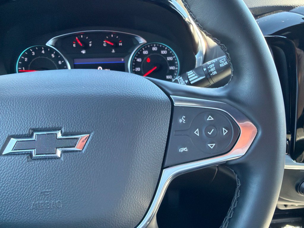 Used 2023 Chevrolet Traverse LT w/ Midnight/Sport Edition AWD/4WD image 6