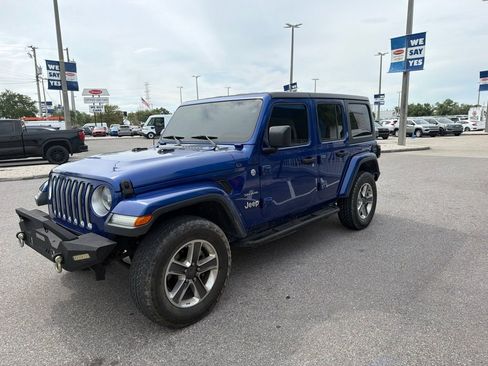 Used 2018 Jeep Wrangler Unlimited Sahara AWD/4WD image 1
