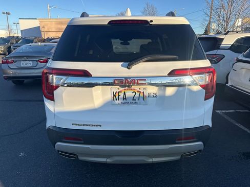 Used 2023 GMC Acadia SLT image 4