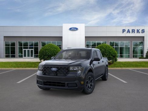 New 2025 Ford Maverick XLT w/ XLT Luxury Package AWD/4WD image 2