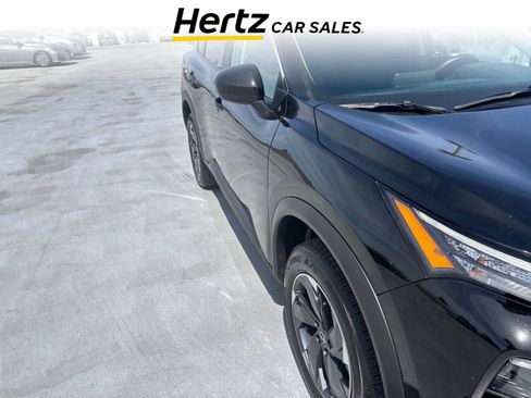 Used 2025 Nissan Rogue SV FWD image 1