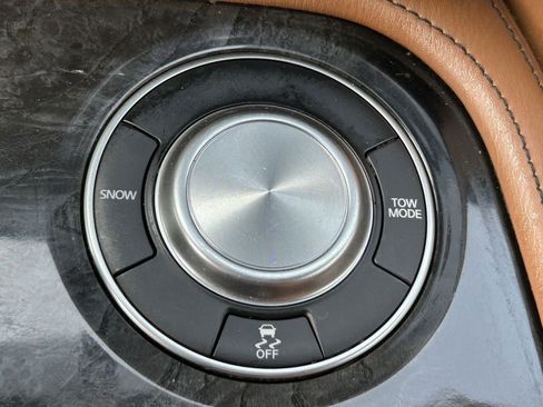 Used 2022 INFINITI QX80 Sensory w/ Cargo Package image 22