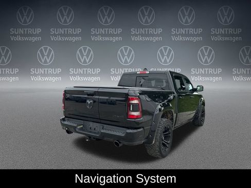 Used 2020 RAM 1500 Limited w/ Black Appearance Package AWD/4WD image 7